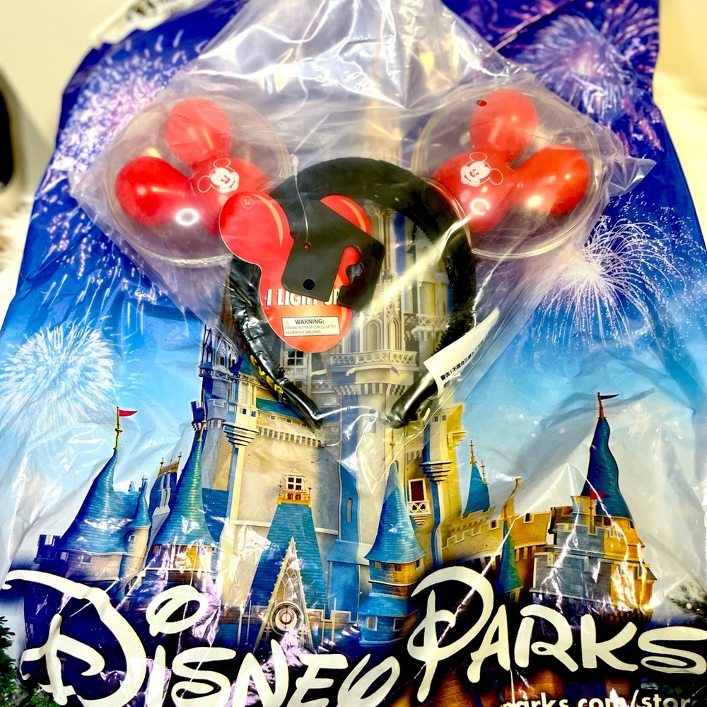 NEW Disney Mickey Mouse Balloon Light Up Christmas Ears - Picture 6 of 8